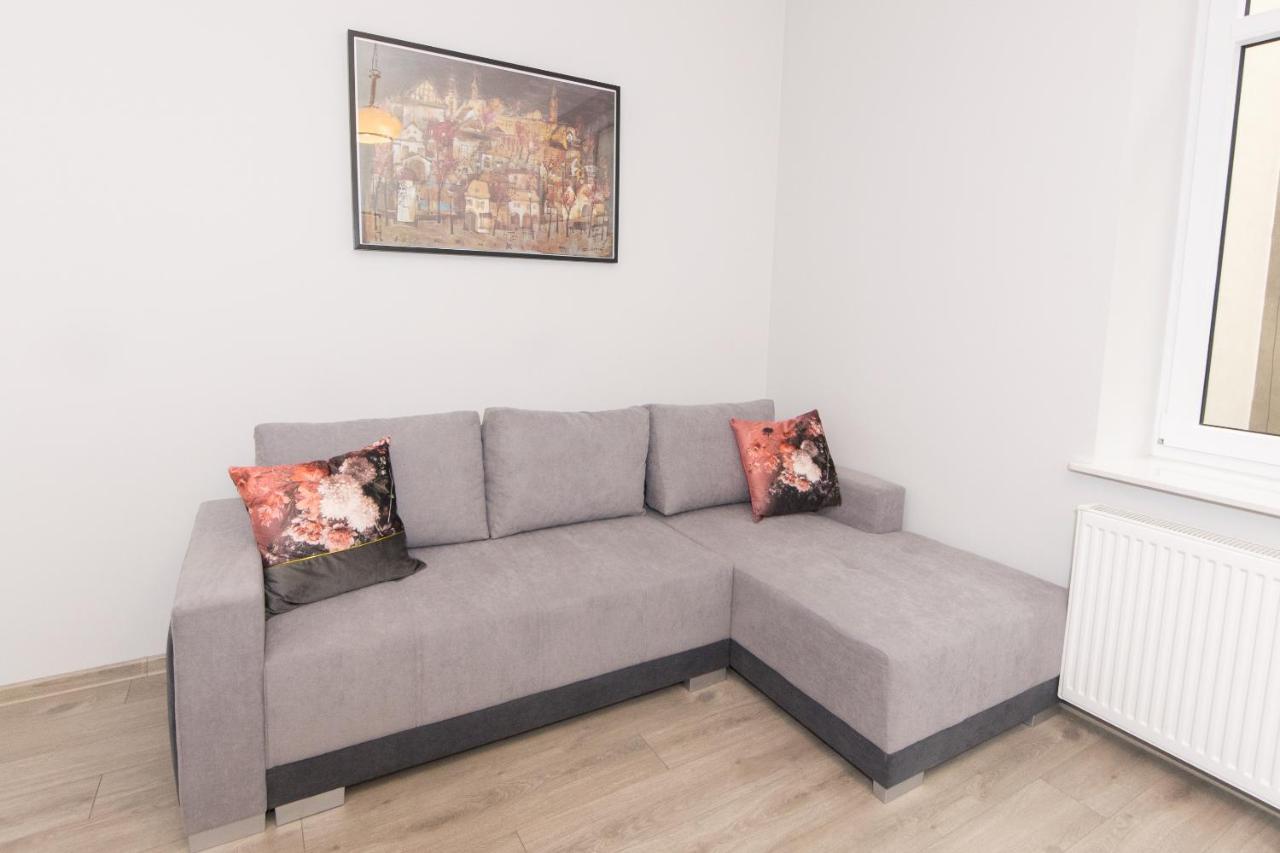 Best Location On Main Square P4You Pl Krakow Bagian luar foto
